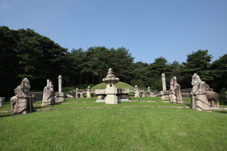 제16대 인조계비 장렬왕후의 휘릉(徽陵)